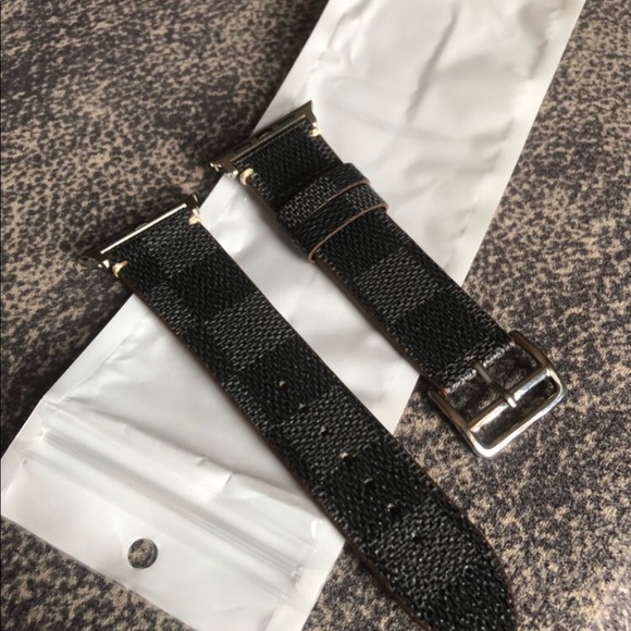 Black checkered Patterned Apple Band - Picture 5 of 5